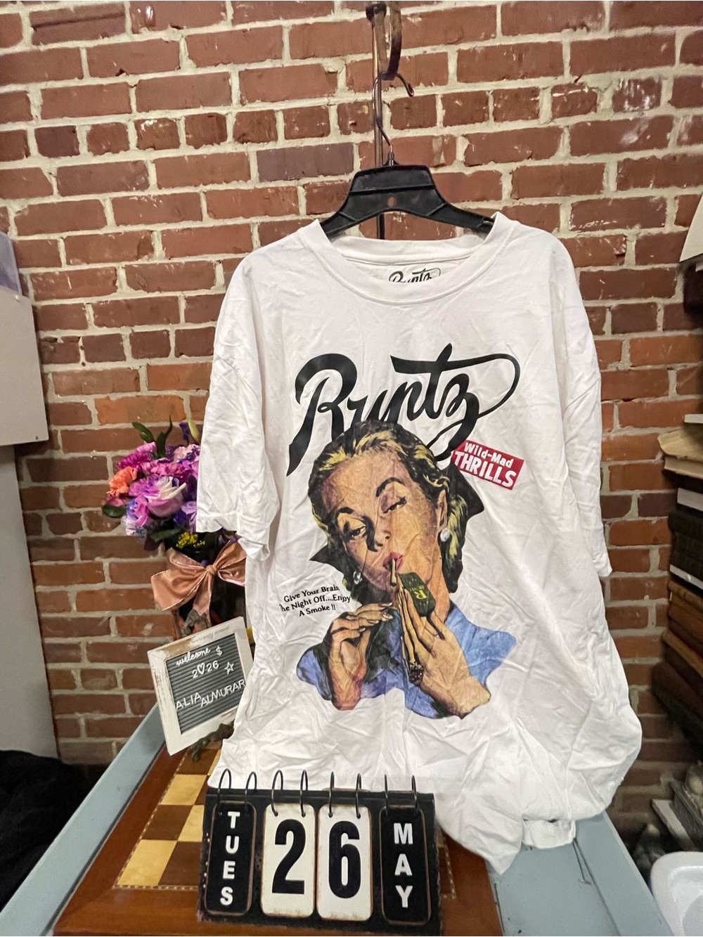 Runtz Worldwide Men's White Graphic Print Logo Cotton Jersey Crew Neck T-Shirt
